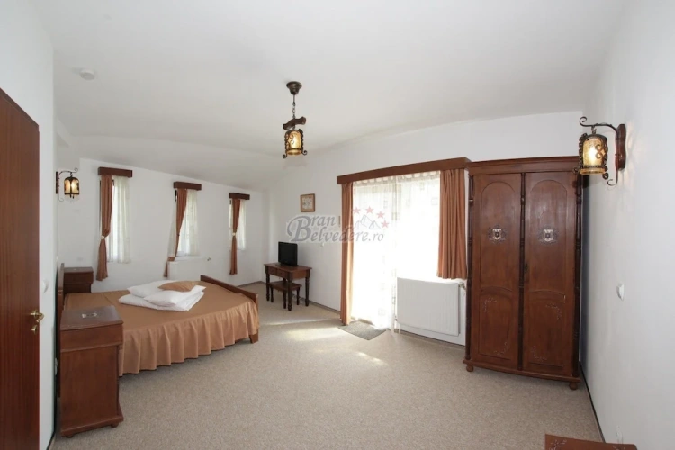 Suite with balcony and with mountain view