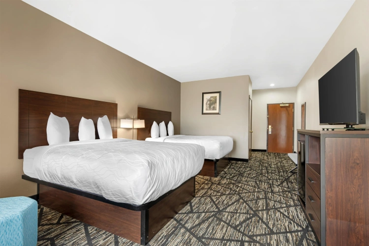 Standard Quadruple room