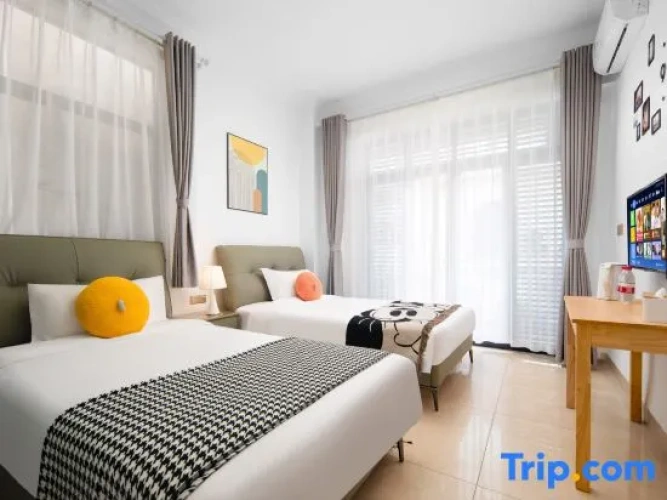 Standard Twin room with balcony and with sea view