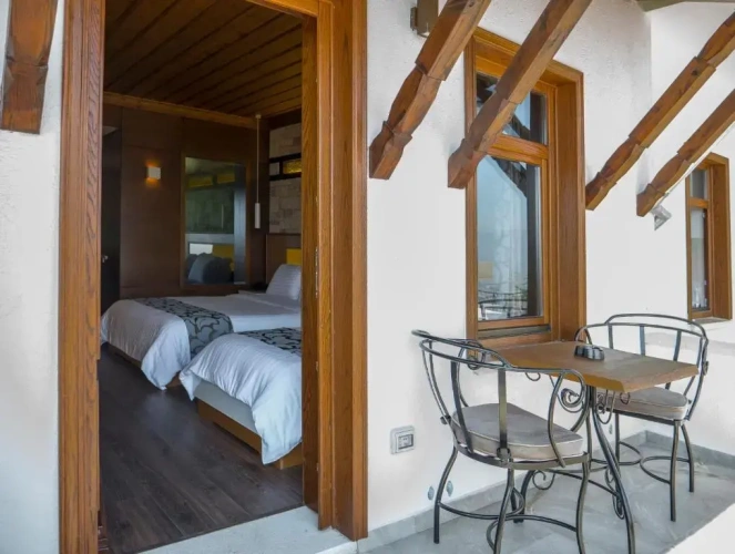 Standard Triple room with balcony