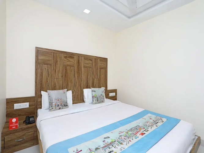 OYO 10607 Hotel Image Point