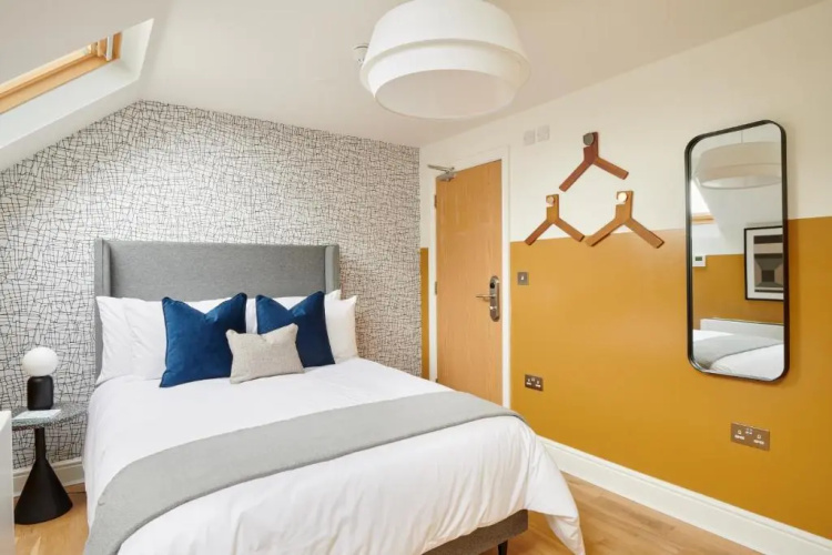 Corner House Hotel