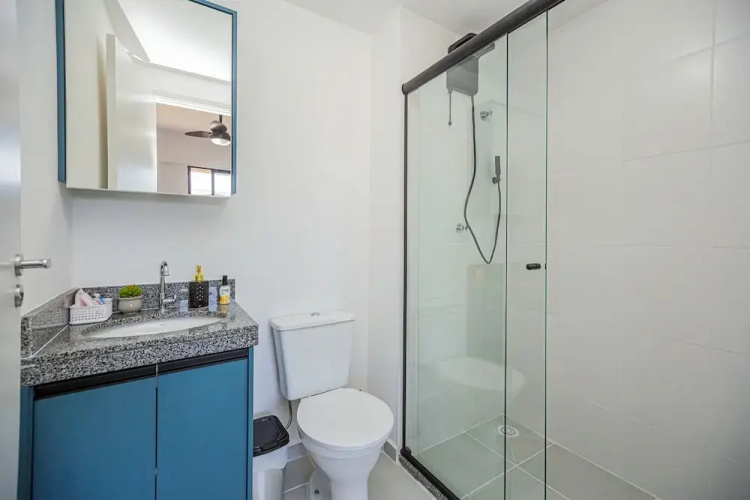 Loft com Smart Lock e Varanda no Bresser