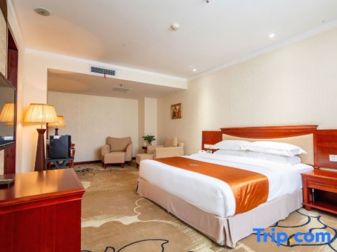 Deluxe Double Suite