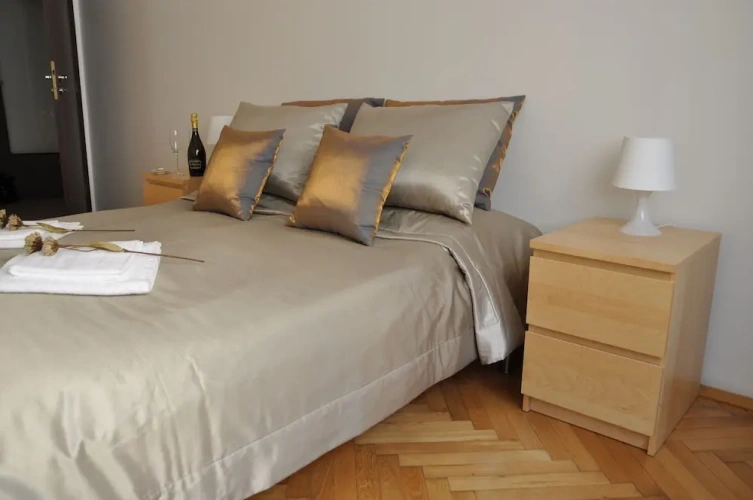 1 Bedroom Family Apartment