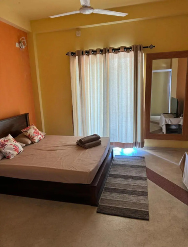 Cheerful One Bedroom Apartment
