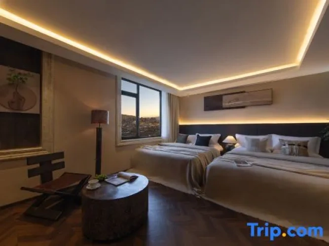 Standard Twin room with sunrise view