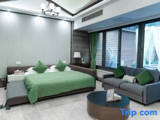 Standard Double room with courtyard view