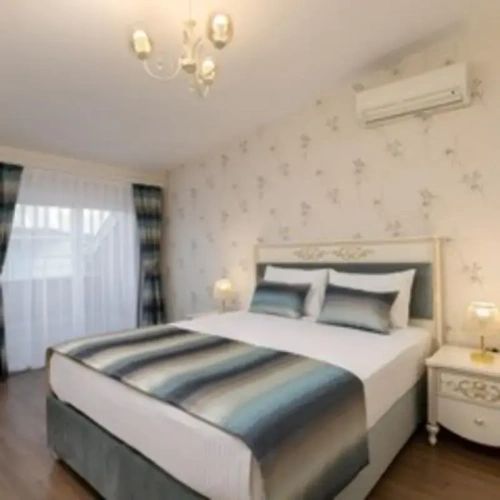 Presidential room