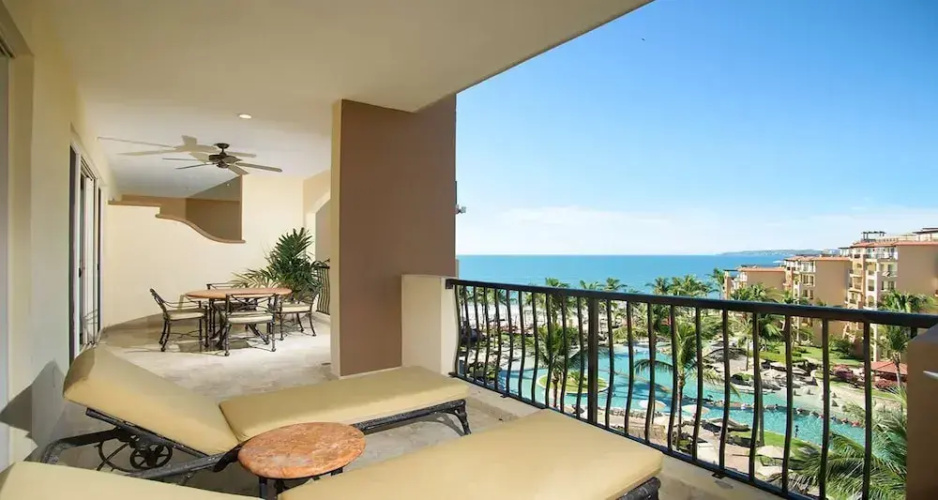 Luxury Suite at Villa del Palmar