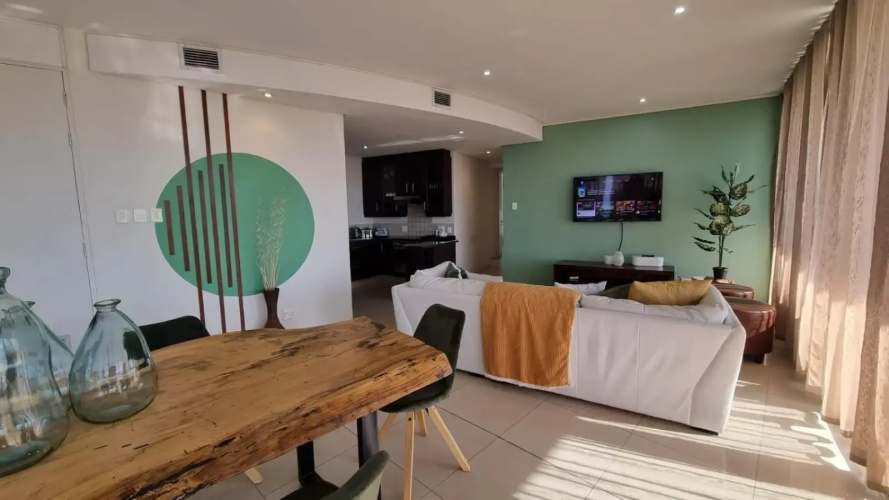 Accommodation Front - The Quays 503 - 6 Sleeper Across the Beachfront