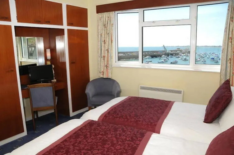 The Dolphin Hotel