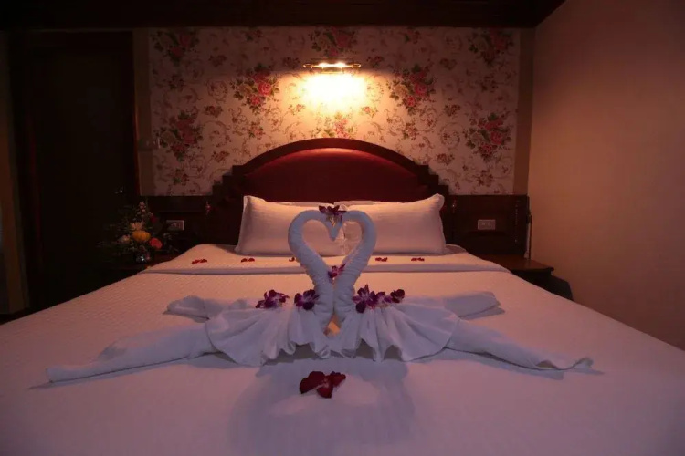 Taj Phuket Inn
