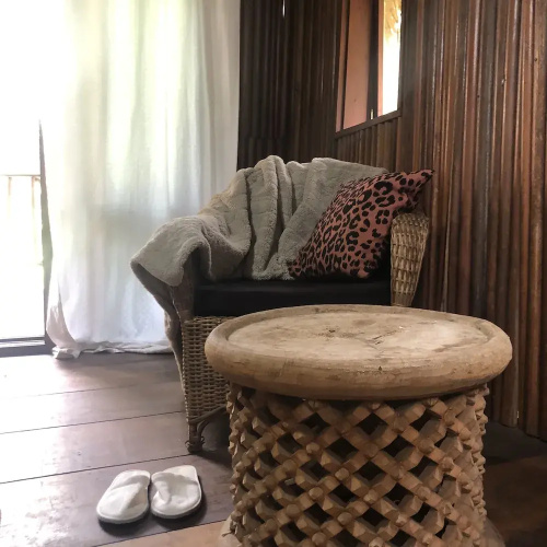 Oveng Lodge