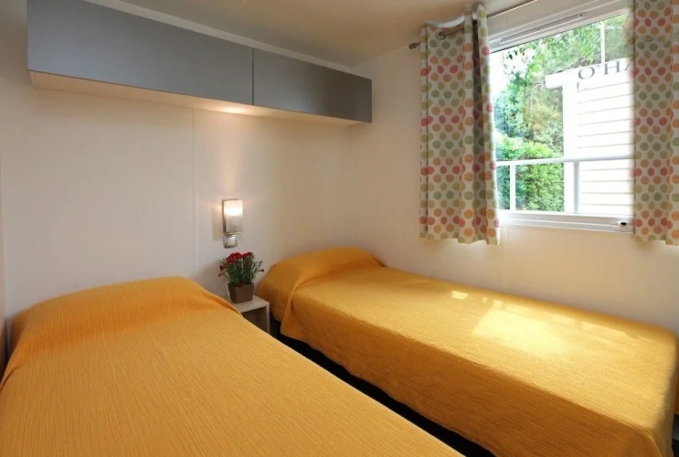 2 Bedrooms Comfort room
