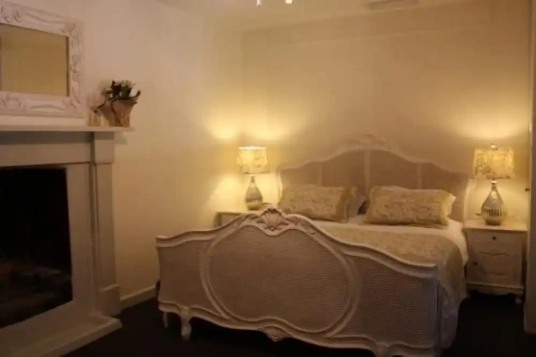 Standard Cottage