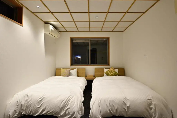 Corner6