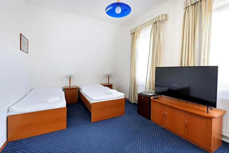 Hotel Laguna Slapy