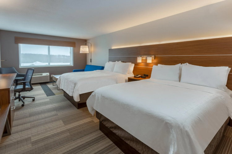 Holiday Inn Express & Suites Rice Lake by IHG