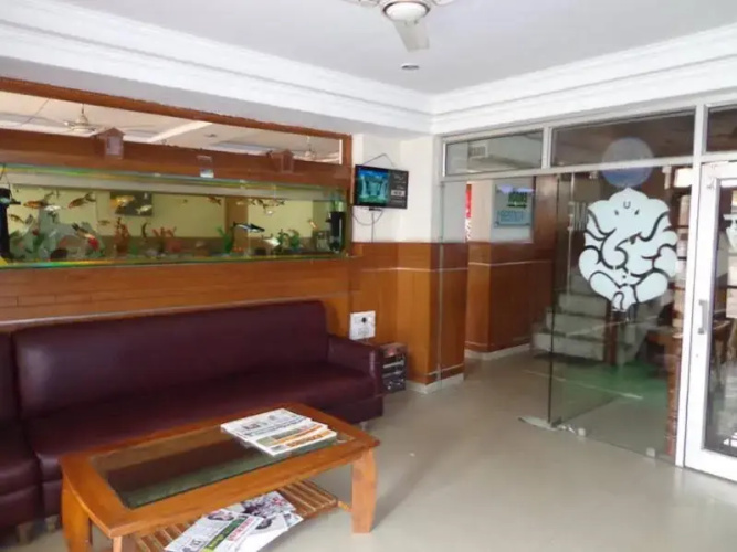 Neelam Hotel