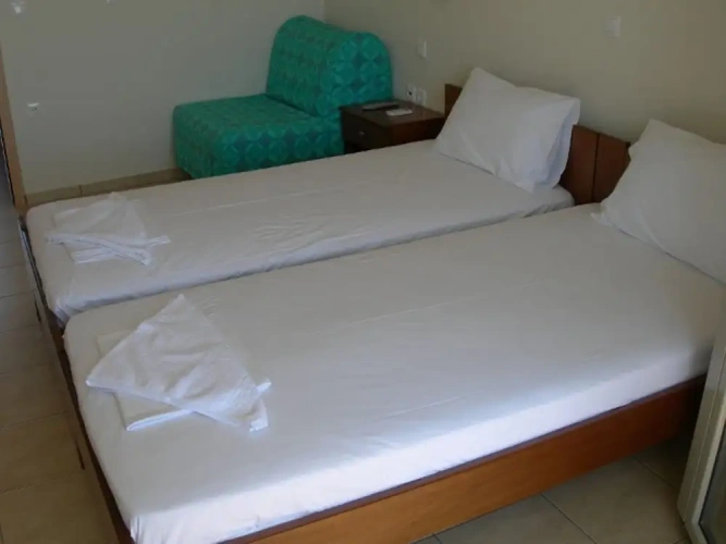 1 Bedroom Twin Apartment with balcony