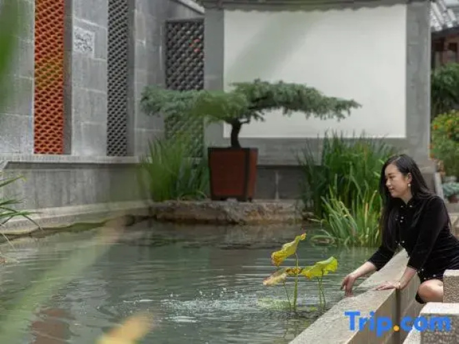 HETING·Awa Beauty | Neochinois Art Space Resort Hotel (Lijiang Ancient Town Branch)