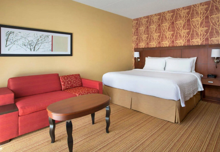 Courtyard by Marriott Mahwah