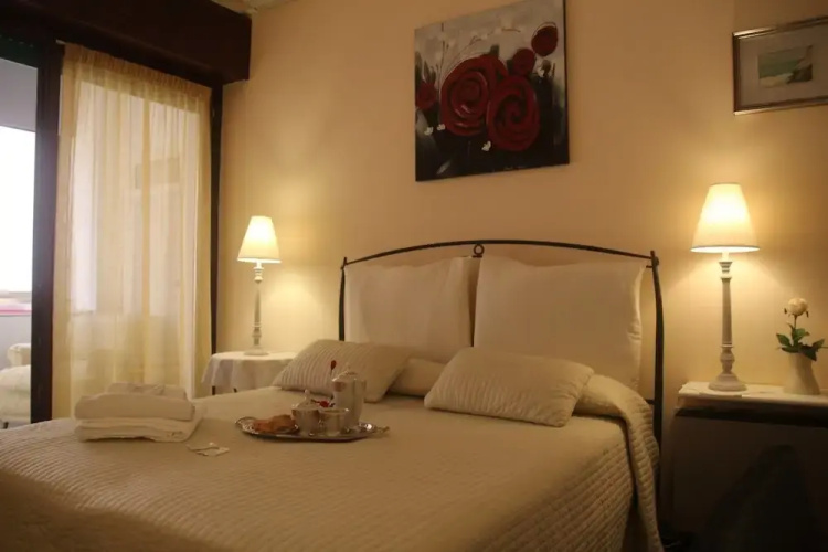 Casamore Rooms