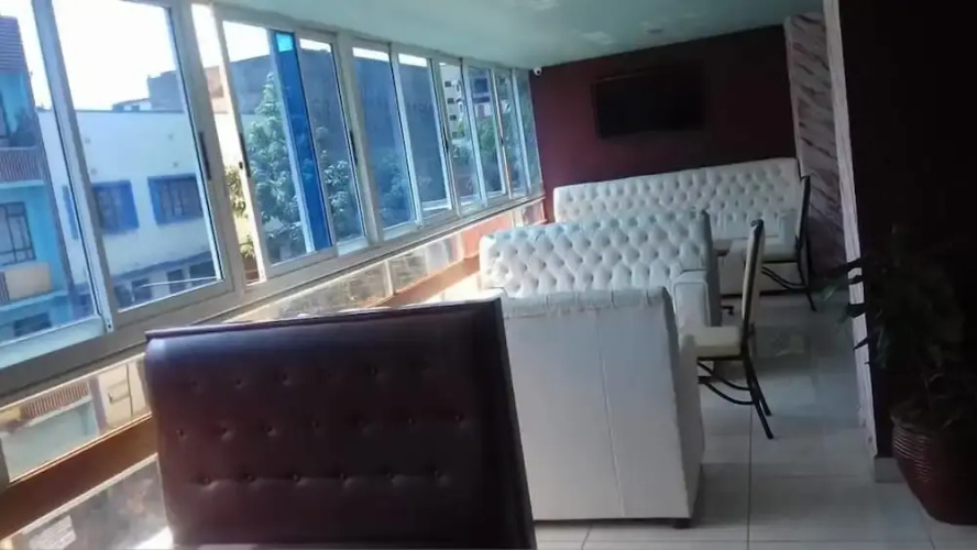 Delfirm Hotel