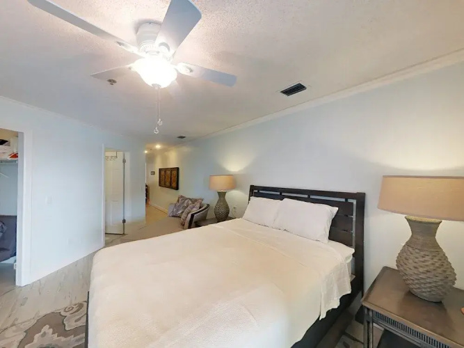 8730 Thomas Dr Condo Unit 1304A