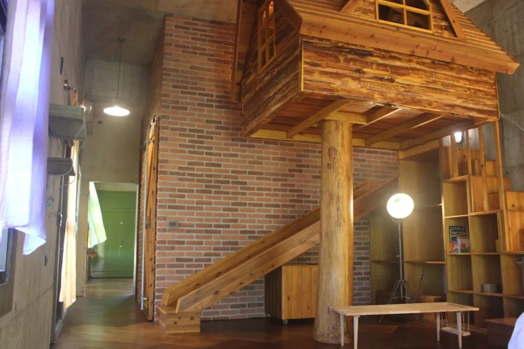 Quadruple Family Cottage with courtyard view
