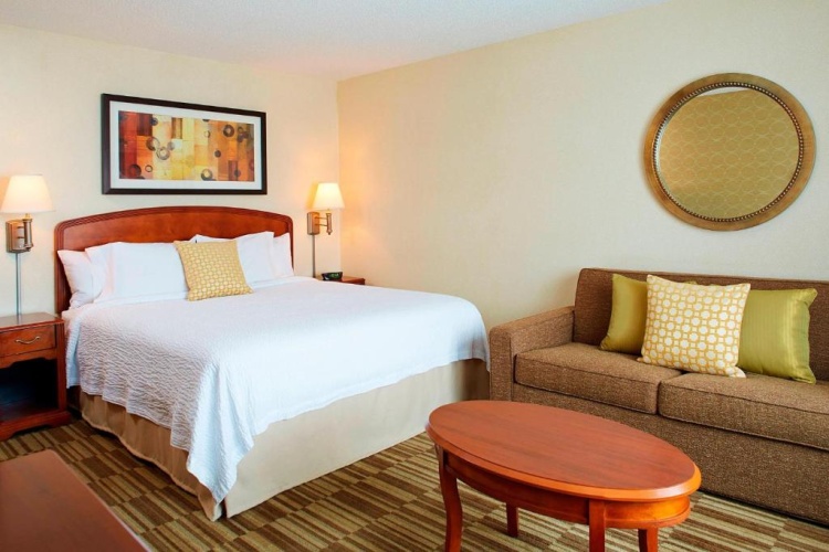 Standard room with balcony