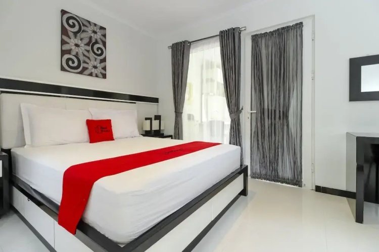 RedDoorz Plus @ Palagan 2