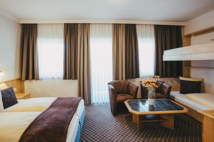 Standard Quadruple room