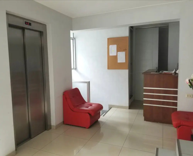 Room Close to the Beach