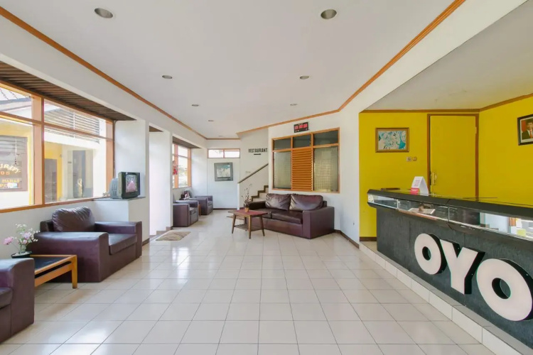 OYO 1996 Koneng Hotel