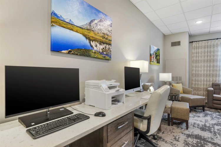Best Western Plus Swiss Chalet Hotel & Suites