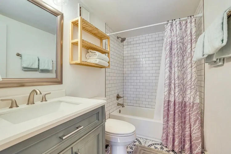 Mtn-view Condo w/ Community Perks in Silverthorne