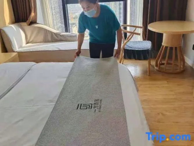 Yifang Hotel