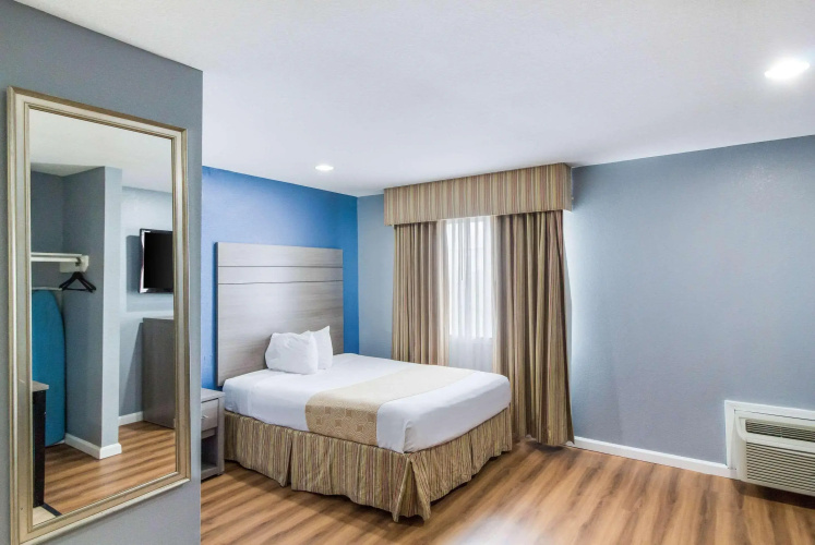 Rodeway Inn & Suites Port Arthur - Groves
