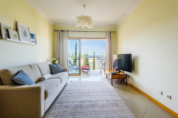 Apartment By the sea