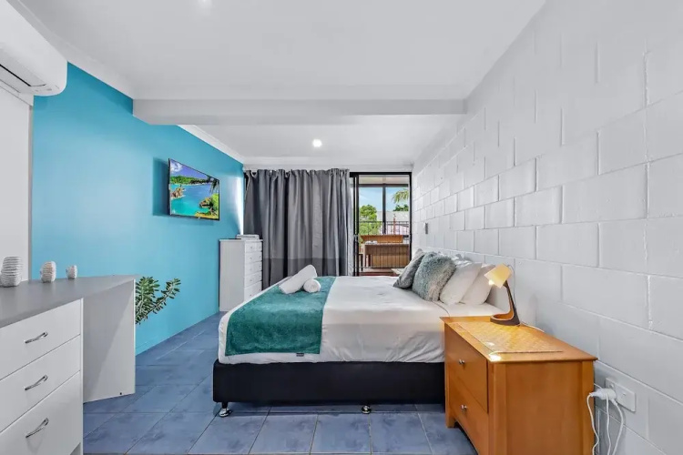 Airlie Sun & Sand Accommodation Studio 1