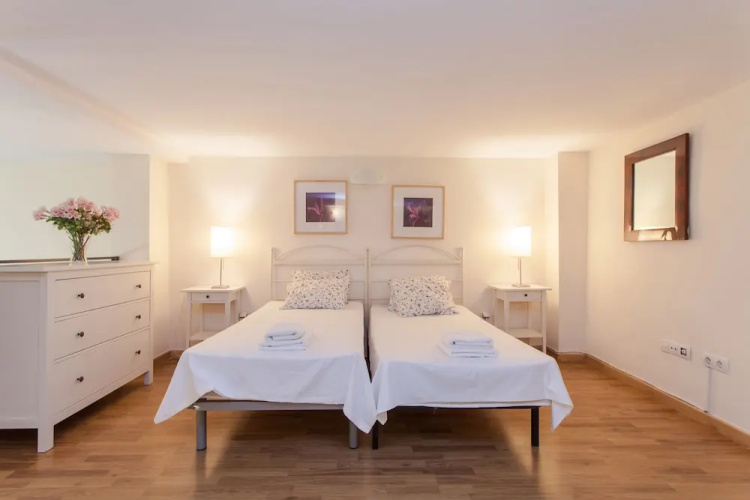 Sevilla Alquila Amplios Duplex en Triana