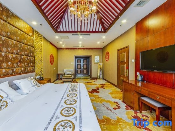 Executive Quadruple Suite