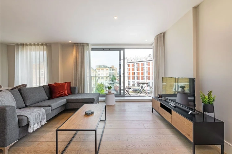 Standard Twin room with balcony