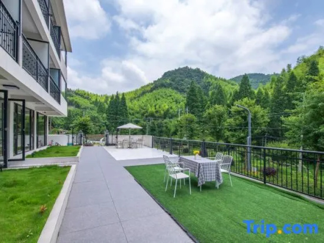 One Bay Monthly Residence