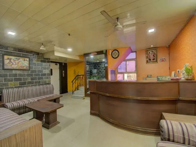 OYO 16002 Hotel Shaan