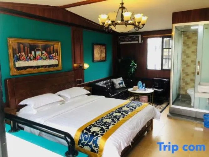6 Bedrooms Standard room
