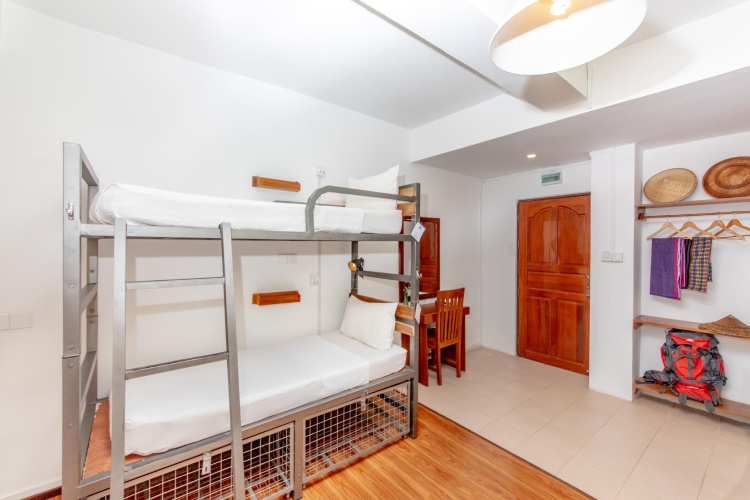 Standard Quadruple room