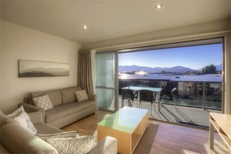 Rocky Mountain Apartment - 111-112
